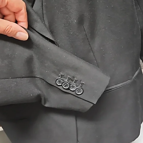 EUC Ann Taylor Two Button Blazer Lined - Picture 6 of 10